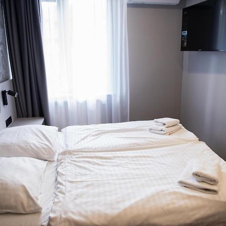 Hotel Paradiso Suchedniów 外观 照片