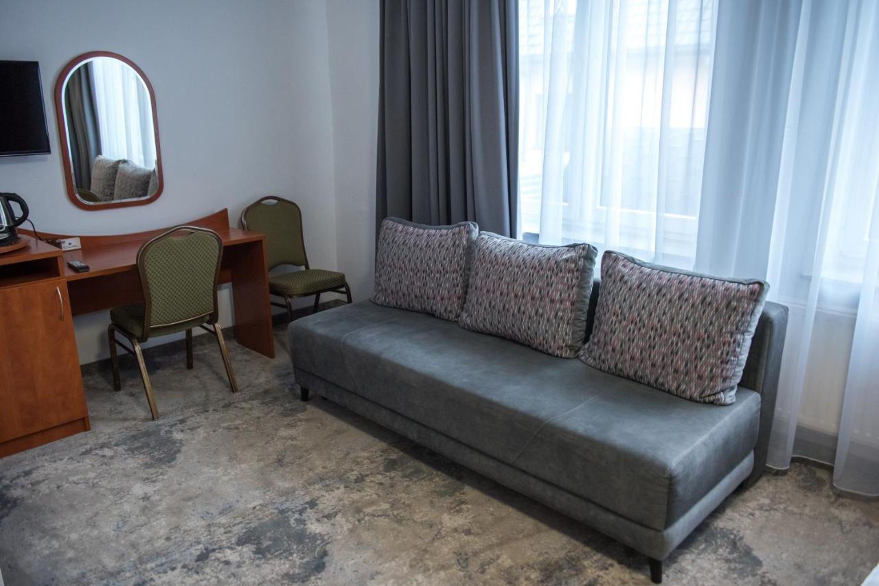 Hotel Paradiso Suchedniów 外观 照片
