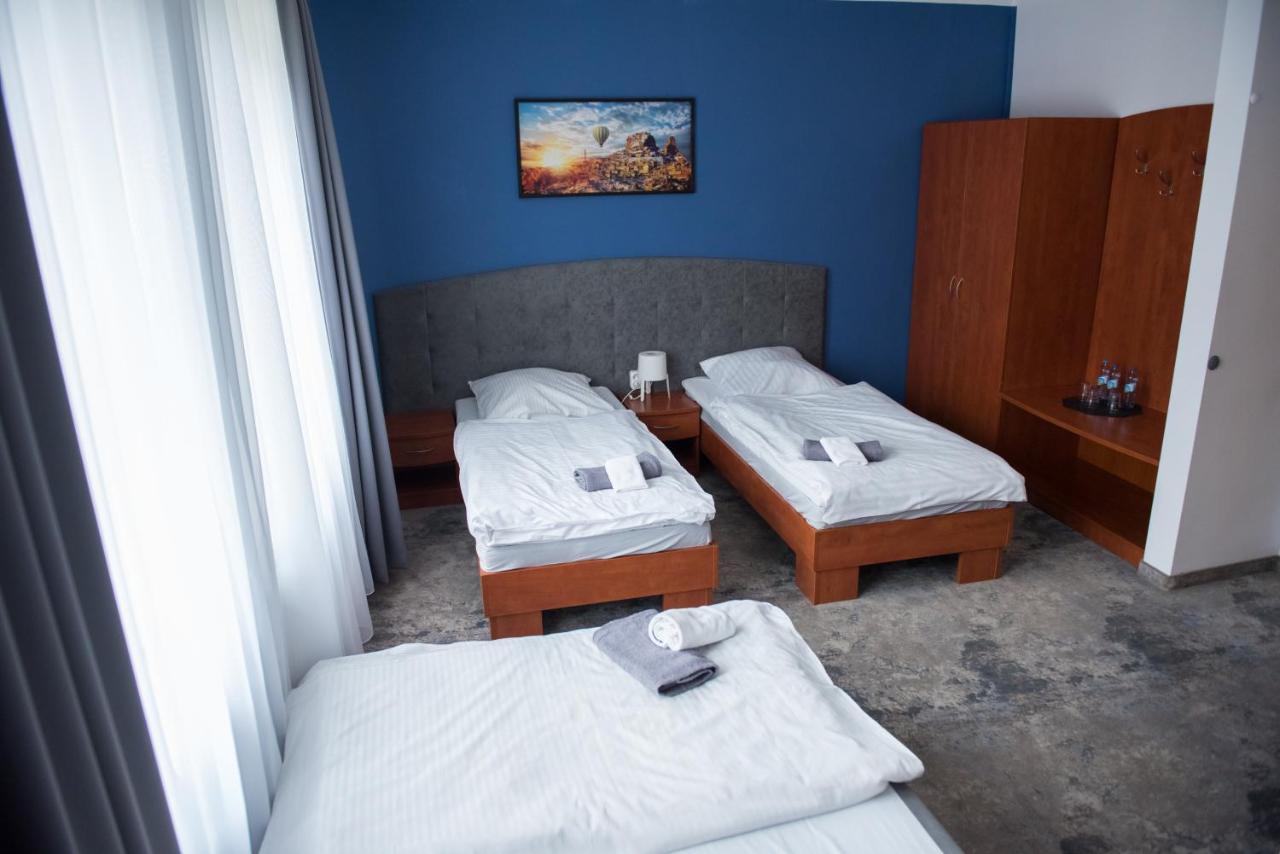 Hotel Paradiso Suchedniów 外观 照片
