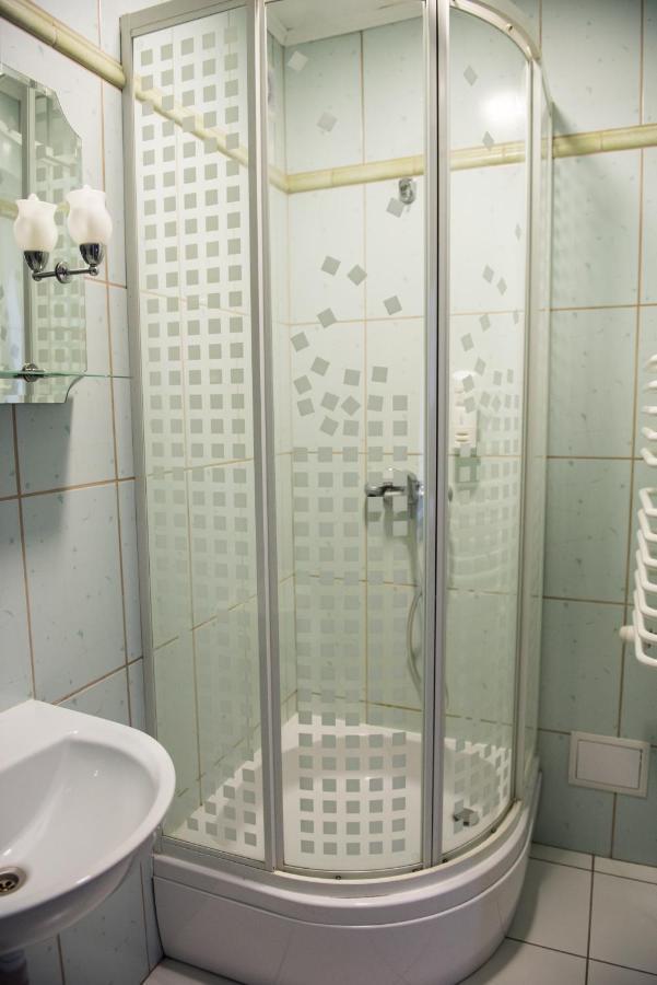 Hotel Paradiso Suchedniów 外观 照片
