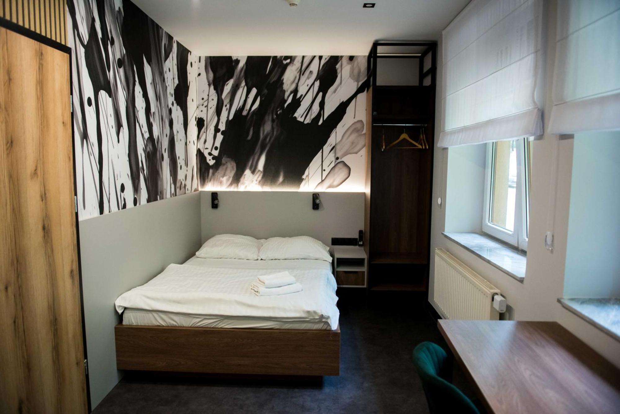Hotel Paradiso Suchedniów 外观 照片