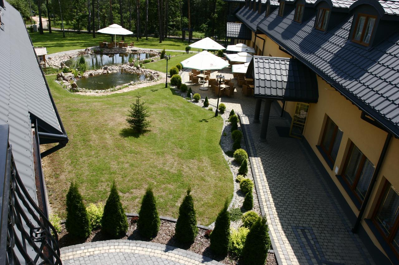 Hotel Paradiso Suchedniów 外观 照片